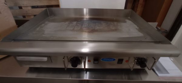 Použité- Elektrická grilovací deska – 73cm – 4,4kW – hladká | MAXIMA BIG 09300075 - Image 17