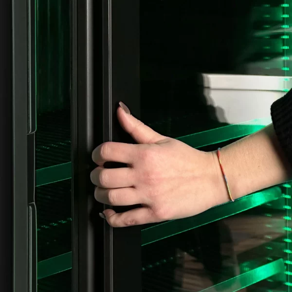 Chladnička na nápoje - 345 litrů - bezrámové provedení - 1 skleněné dveře a barevné LED světlo - Image 17
