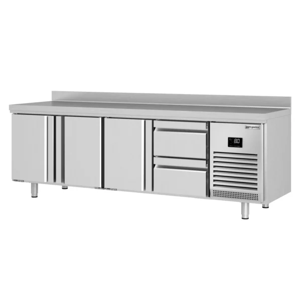 Chladící stůl PREMIUM PLUS - 2452 x 700 mm - se 3 dveřmi a 2 zásuvkami a se zadní stěnou - Image 6