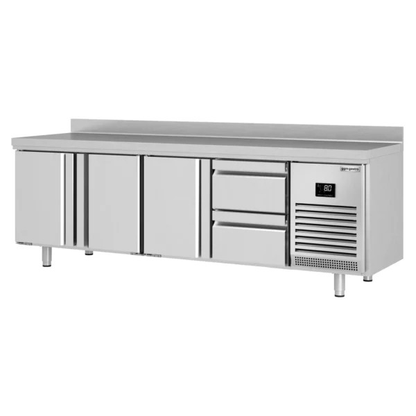 Chladící stůl PREMIUM PLUS - 2452 x 700 mm - se 3 dveřmi a 2 zásuvkami a se zadní stěnou - Image 9