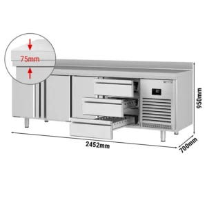 Chladící stůl PREMIUM PLUS - 2452 x 700 mm - se 3 dveřmi a 3 zásuvkami a se zadním krytem