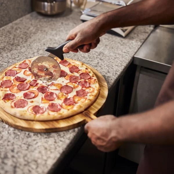 Chladící stůl na pizzu PREMIUM - 1600x800mm - se 2 dvířky a 3 zásuvkami - Image 3
