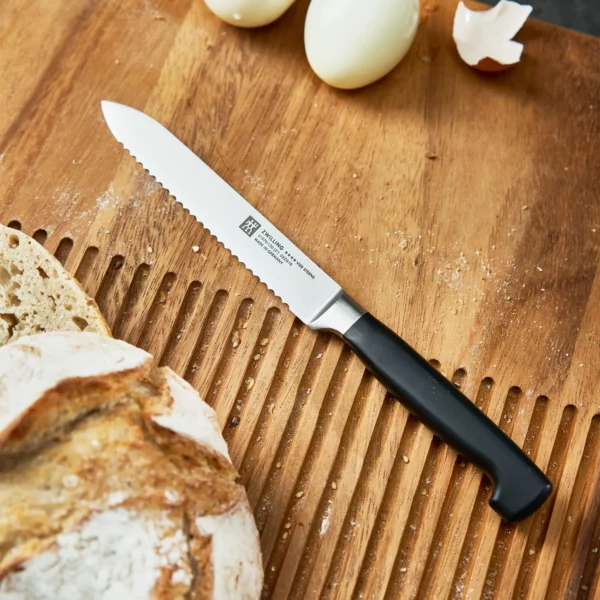 ZWILLING | VIER STERNE - Univerzální nůž s vlnitým ostřím - čepel: 130mm - Image 10