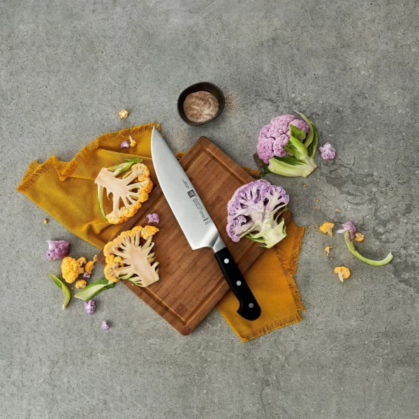ZWILLING | PRO - Kuchařský nůž - čepel: 200mm - Image 12