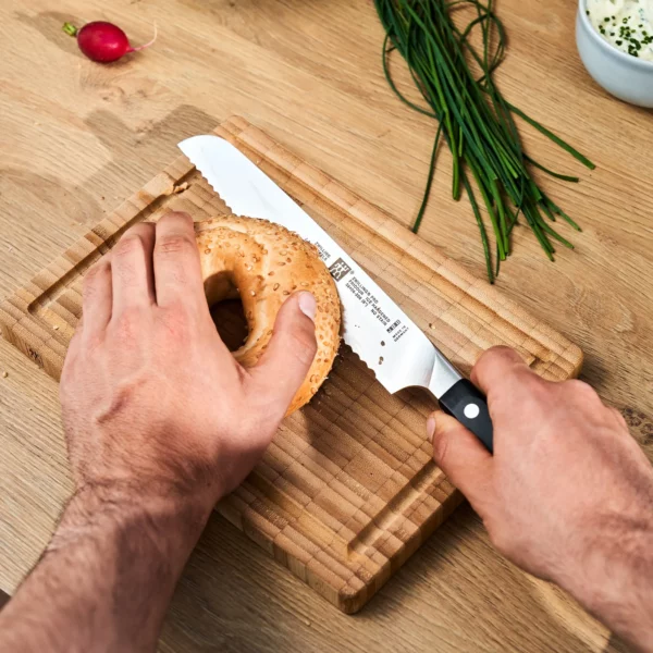 ZWILLING | PRO - Nůž na chléb s vlnitým ostřím - čepel: 200mm - Image 8