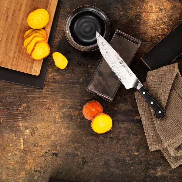ZWILLING | PRO - Kuchařský nůž - čepel: 200mm - Image 5