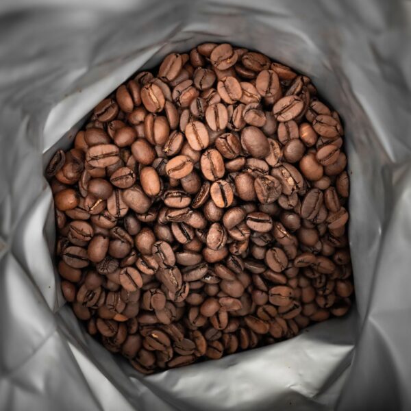 BELLADO | Kávová zrna "Pepper Coast" - 12x 1kg - 80% Arabica a 20% Robusta - Image 4