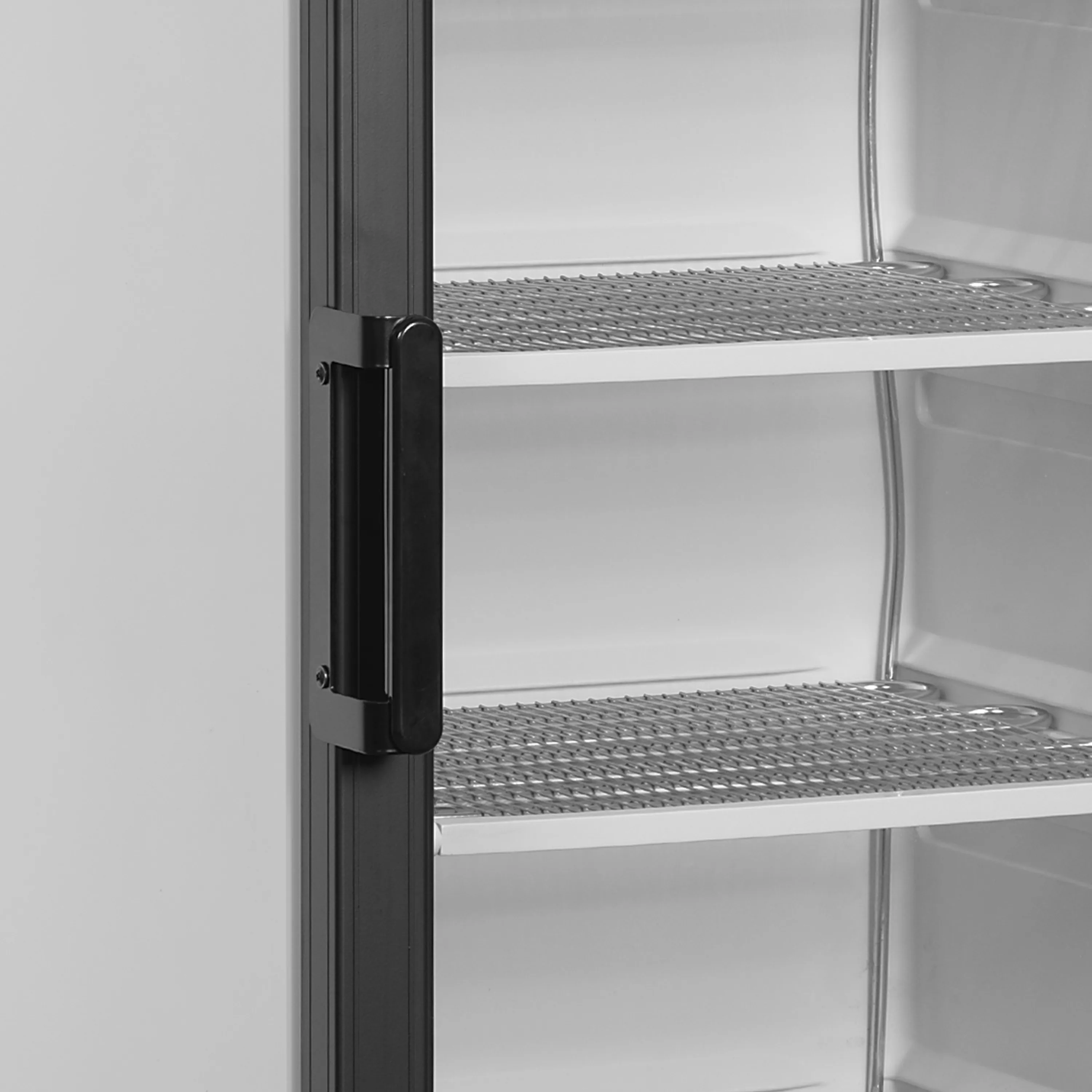 Mrazící skříň – plné dveře – 270 L – bíločerná | TEFCOLD UFSC371SD (Kopie) - Obrázek 5
